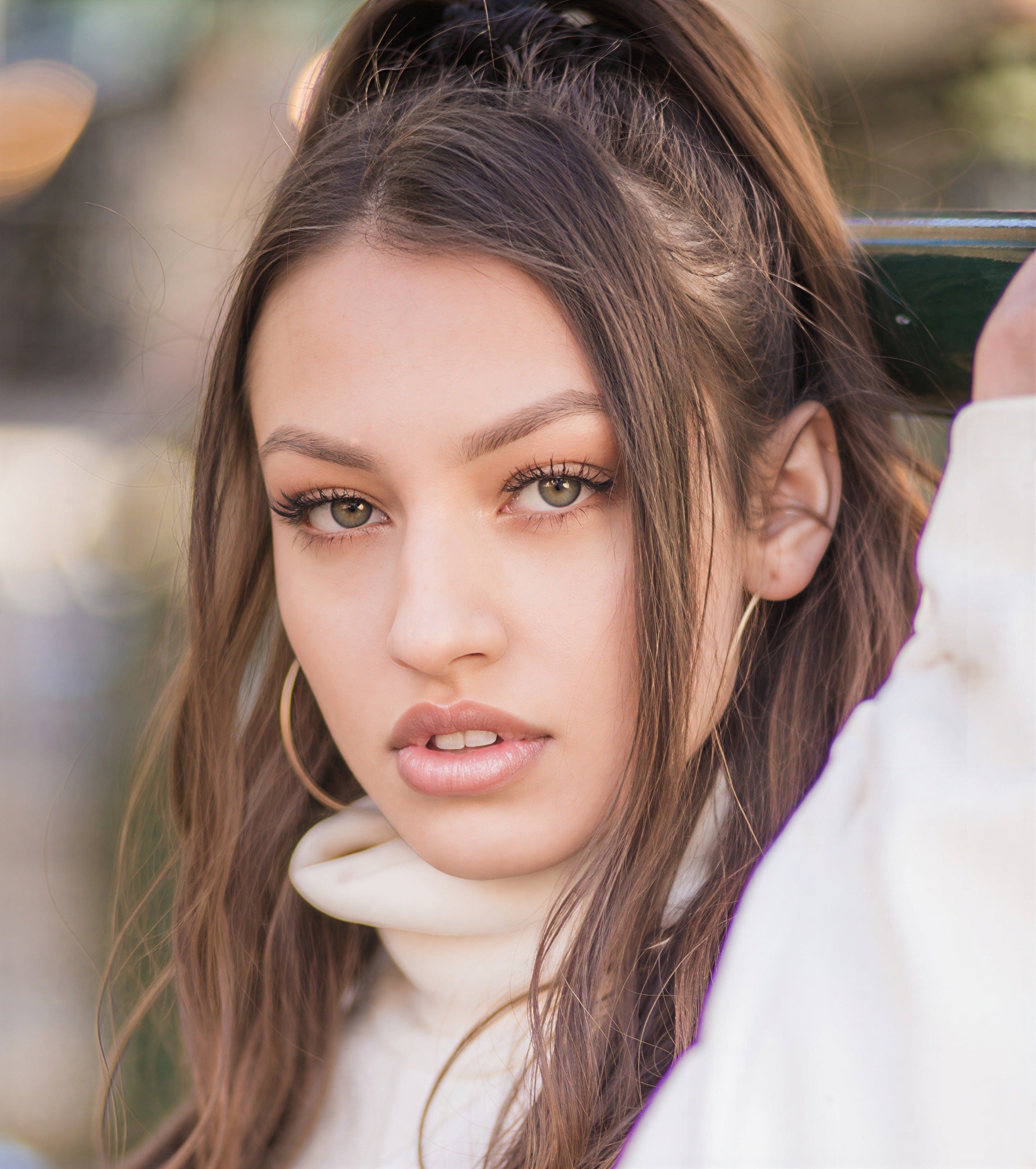 Dionna Maes