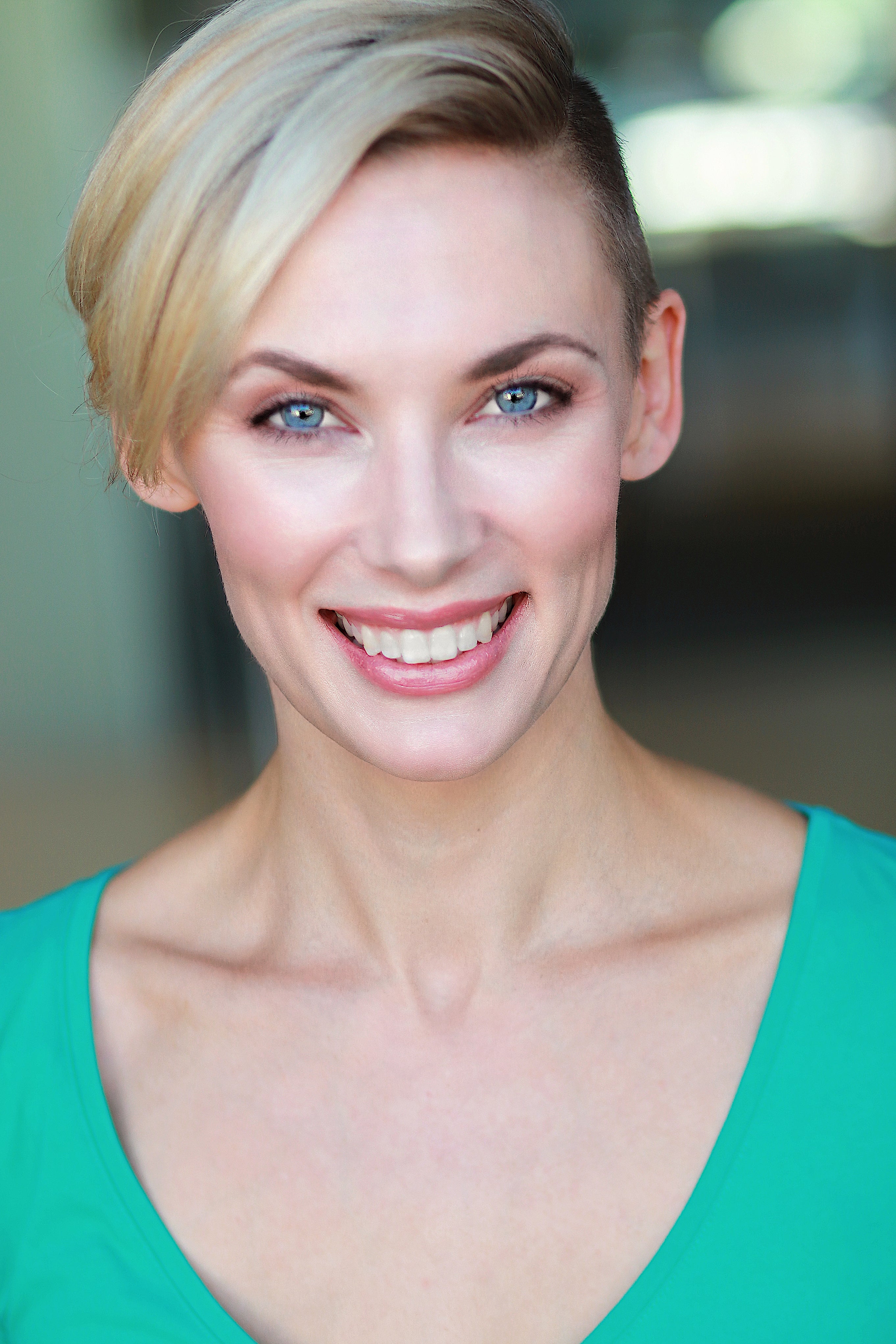 Aimee Stolte